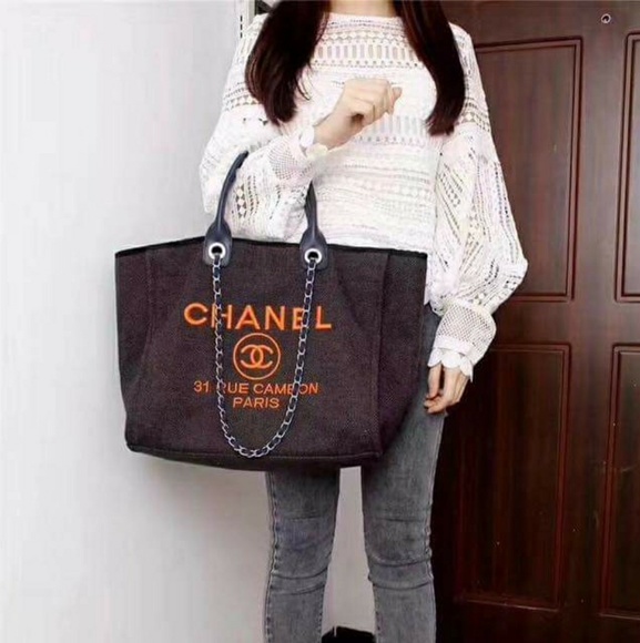 chanel deauville large